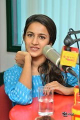 Happy Wedding Movie Team at Sims College Guntur